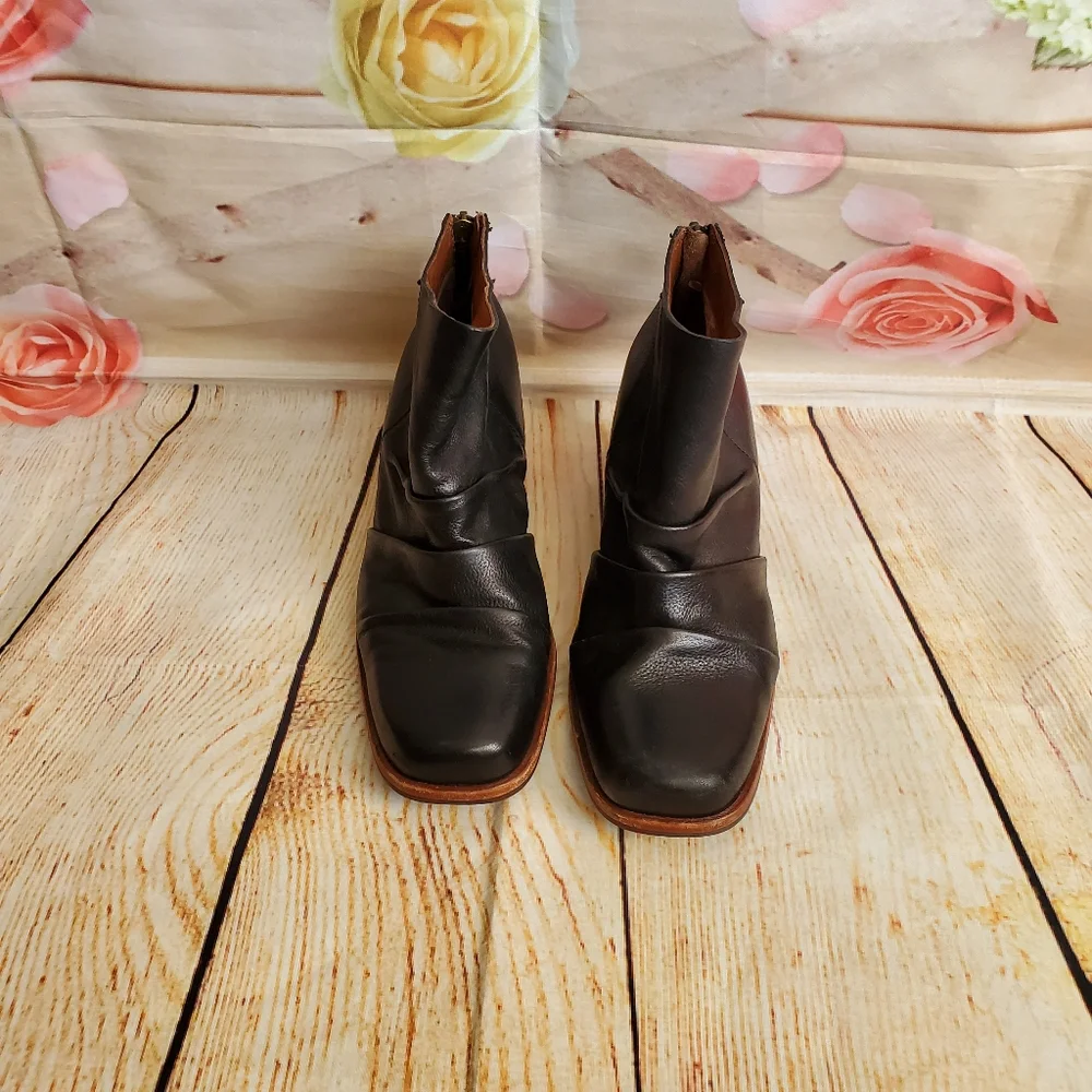 Kork Ease short black booties - Picture 3 of 12
